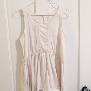 cream tank top